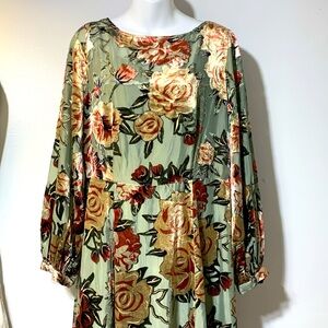 Stunning Soft Surroundings Dress